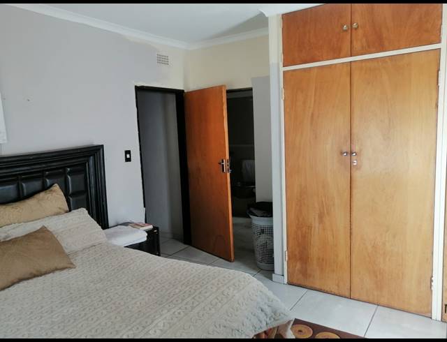3 BEDROOM HOUSE FOR SALE IN VANDERBIJLPARK CE 5